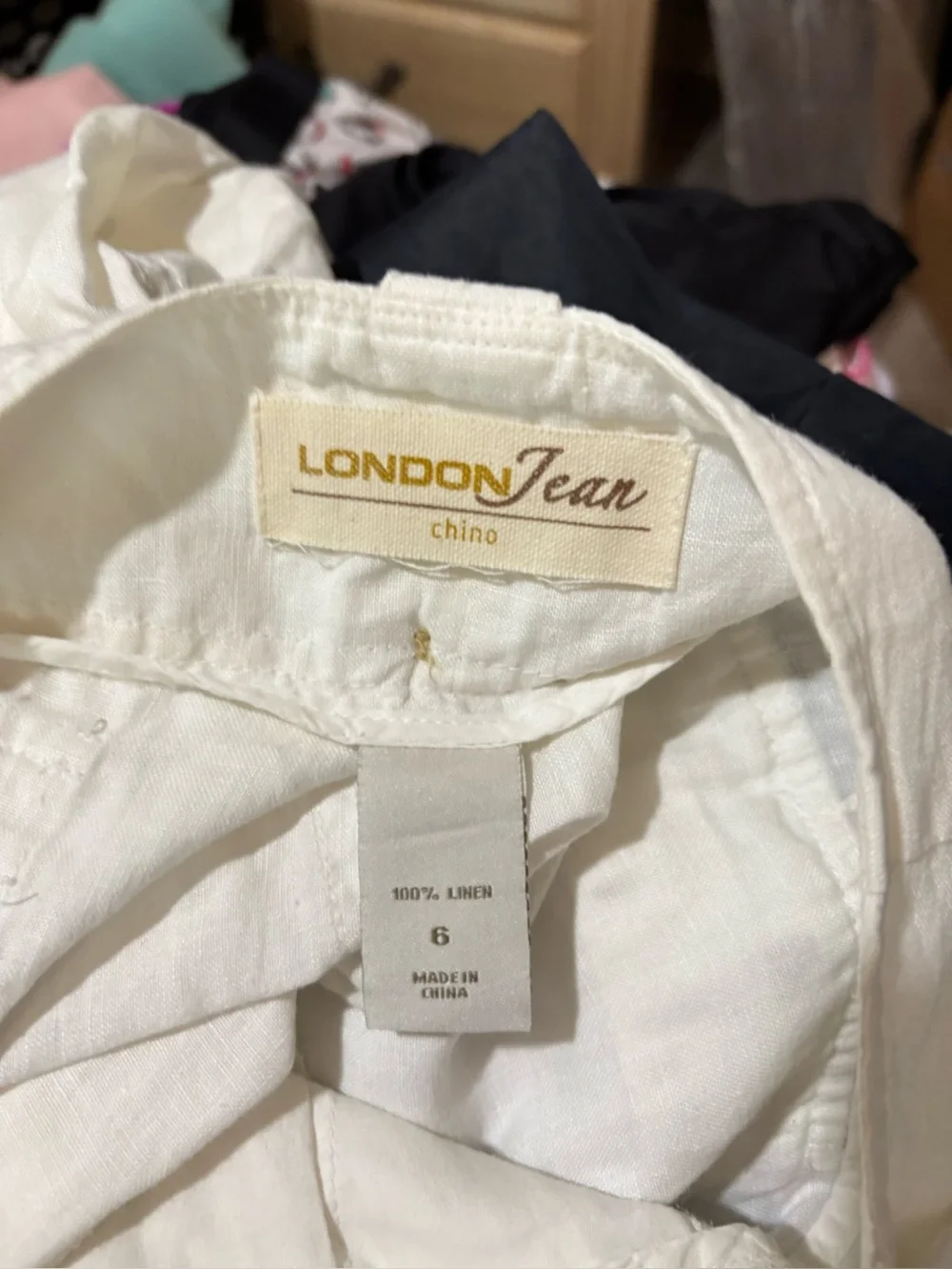 LONDONJEAN White Linen-Blend Button Accent Bermuda Shorts - Picture 2 of 5